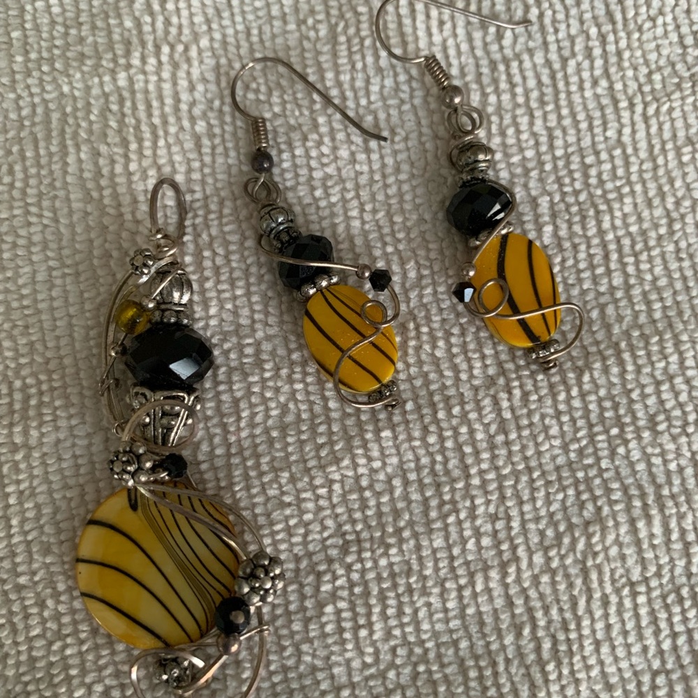 Earrings and Pendant Set